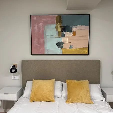 Olivia By Gaiarooms Apartment