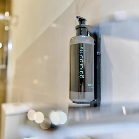 Olivia By Gaiarooms Apartmán